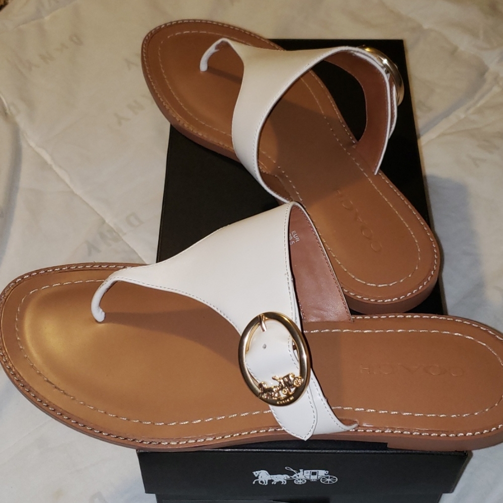 Thong sandals